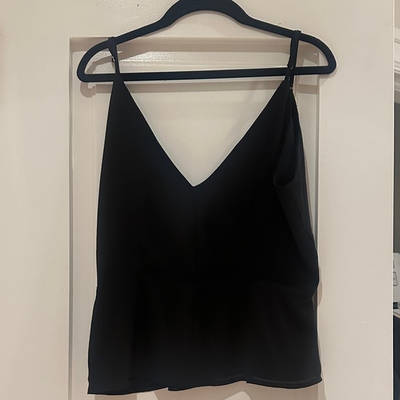 Forever 21 Tops - Forever 21 Black V-Neck Spaghetti Strap Cami